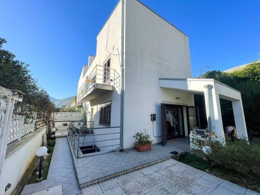 Villetta a Schiera a Palermo, Sicilia