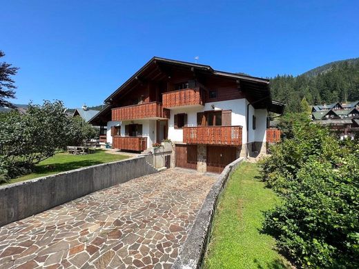 Villa in Tarvisio, Udine