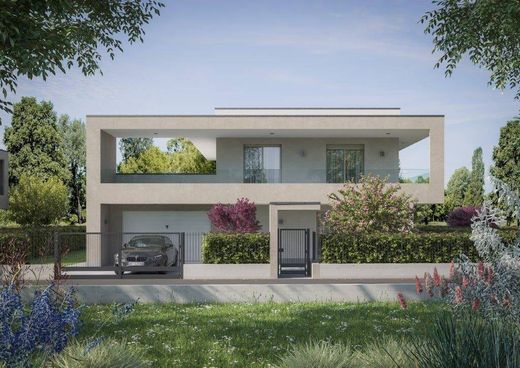 빌라 / Gallarate, Provincia di Varese