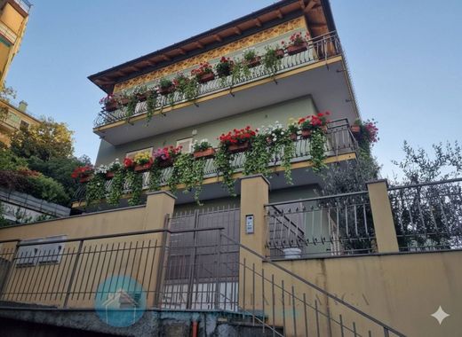 Apartment / Etagenwohnung in Celle Ligure, Provincia di Savona