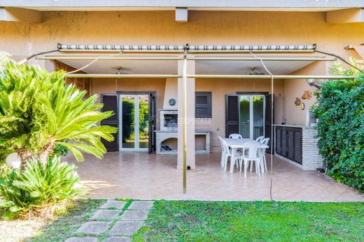 Terraced house in Ladispoli, Rome