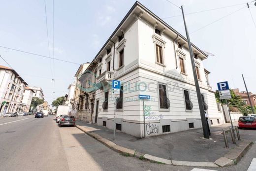 ミラノ, Città metropolitana di Milanoのアパートメント