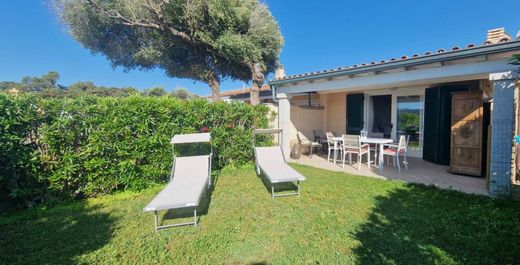 Villa en Palau, Provincia di Sassari