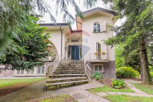 Villa en Montechiarugolo, Provincia di Parma