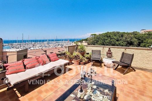 Apartment / Etagenwohnung in Castiglione della Pescaia, Provincia di Grosseto