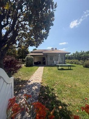 Luxury home in Camaiore, Provincia di Lucca