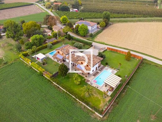 Villa in Russi, Provincia di Ravenna