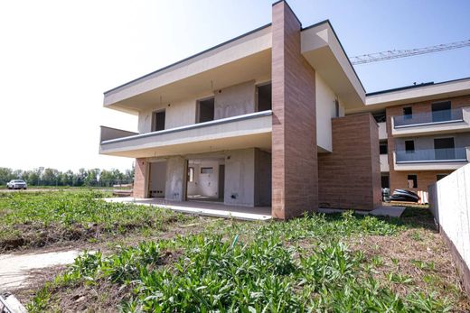 Villa in Treviolo, Provincia di Bergamo