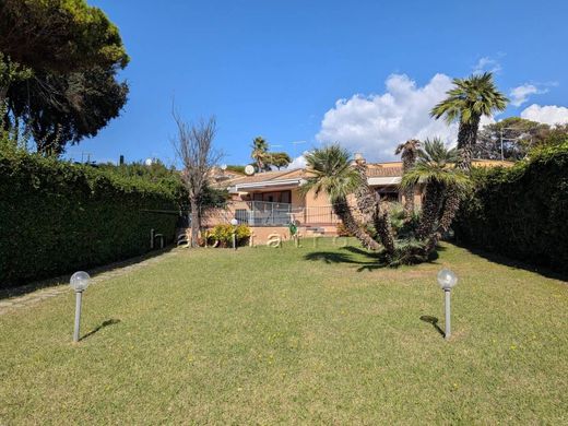 Terraced house in Ladispoli, Rome