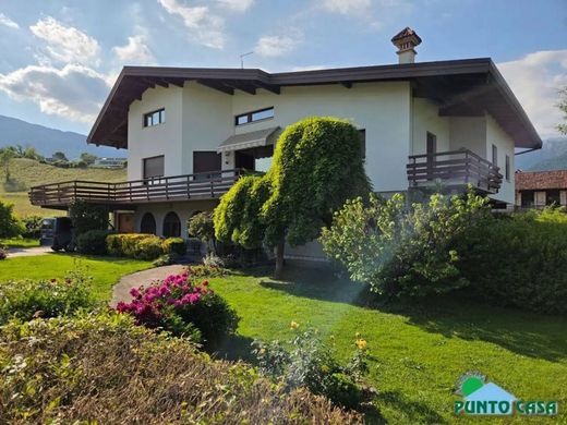 Villa en Feltre, Provincia di Belluno