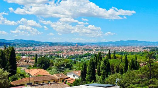 Penthouse in Florence, Tuscany
