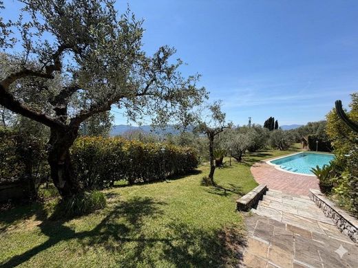 Villa in Fosdinovo, Provincia di Massa-Carrara