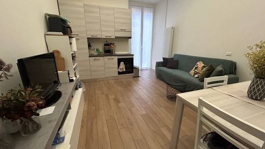 Apartment / Etagenwohnung in Mailand, Lombardei