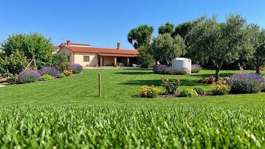 Casale a Roma, Lazio