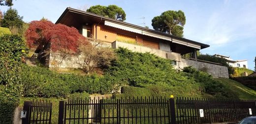 Βίλα σε Varese, Provincia di Varese