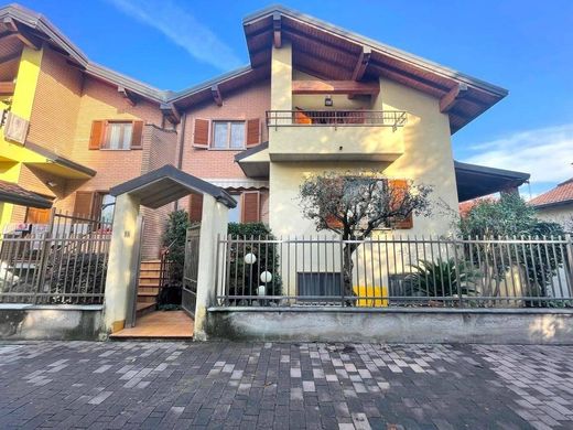 ‏וילה ב  Boffalora Sopra Ticino, Città metropolitana di Milano