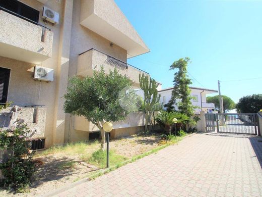 Villa en Montepaone, Provincia di Catanzaro