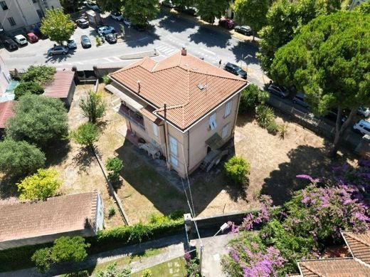 Villa a Massa, Massa-Carrara