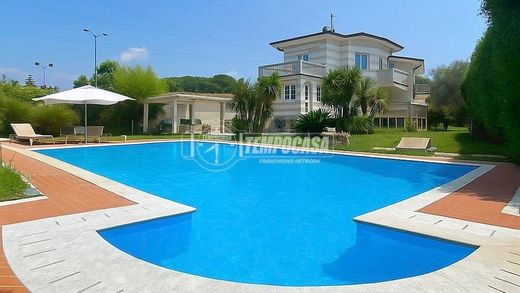 ﻓﻴﻼ ﻓﻲ Carrara, Provincia di Massa-Carrara