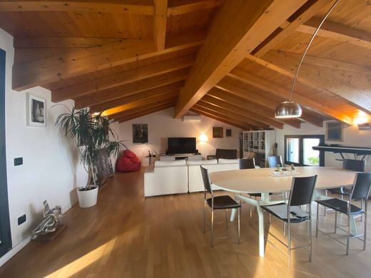 Penthouse à Gorle, Provincia di Bergamo