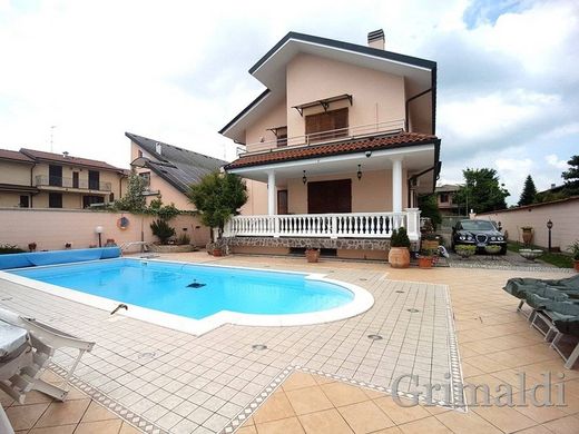 Villa a Sedriano, Milano