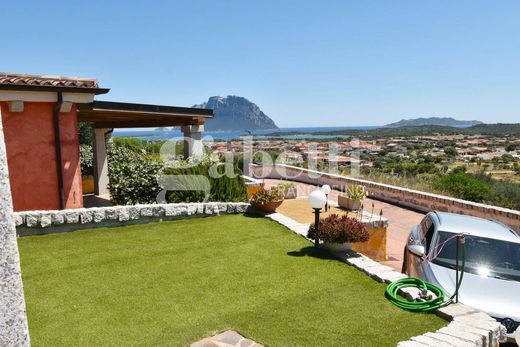 Лэйнхаус, Loiri Porto San Paolo, Provincia di Sassari