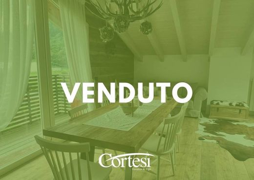 Apartment / Etagenwohnung in Temù, Provincia di Brescia