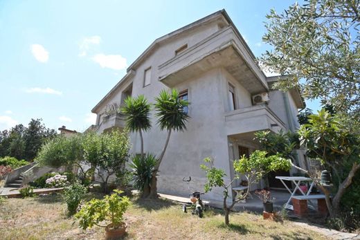 Villa in Decimomannu, Provincia di Cagliari