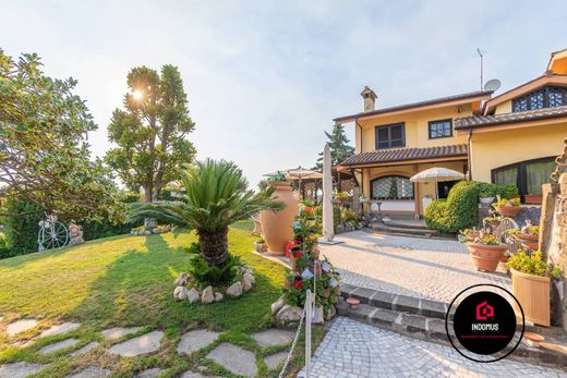 Villa in Rocca di Papa, Rome