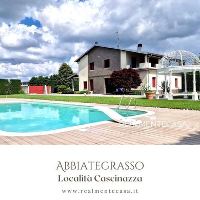 Villa Abbiategrasso, Milano ilçesinde