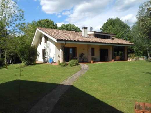 Villa in Montebelluna, Provincia di Treviso