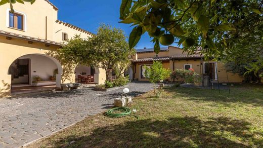 Villa in Serdiana, Provincia del Sud Sardegna