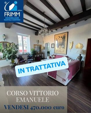 Piso / Apartamento en Nápoles, Napoles