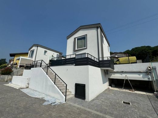 Villa in Creazzo, Provincia di Vicenza