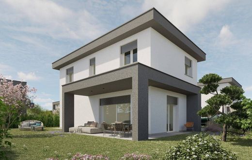 Villa Turate, Como ilçesinde
