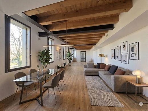 Apartment in Mirano, Venice