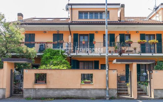 Terraced house in Settimo Milanese, Milan