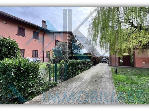 Villa in Rozzano, Mailand