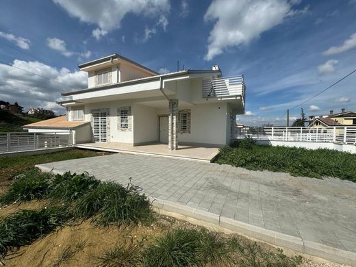 Terraced house in Guidonia Montecelio, Rome