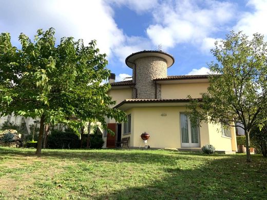 Vaiano, Provincia di Pratoのヴィラ