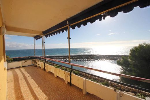 Apartment / Etagenwohnung in San Lorenzo al Mare, Provincia di Imperia