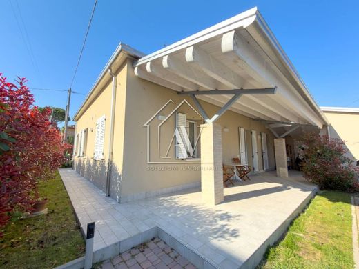 Villa in Ravenna, Provincia di Ravenna