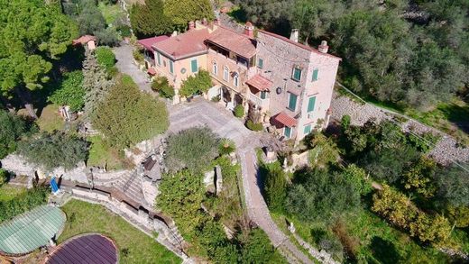 Maison de luxe à Finale Ligure, Savone