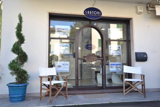 Forte dei Marmi, Provincia di Luccaのヴィラ