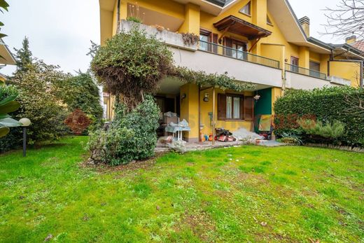 Villa in Buccinasco, Mailand
