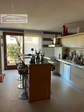 别墅  Montegrotto Terme, 帕多瓦省