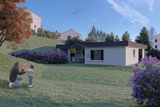 Villa in Tavernerio, Provincia di Como