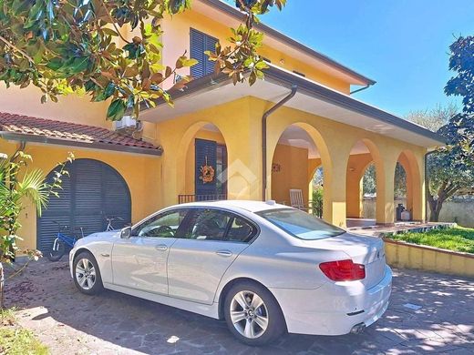 Villa in San Giuliano Terme, Pisa