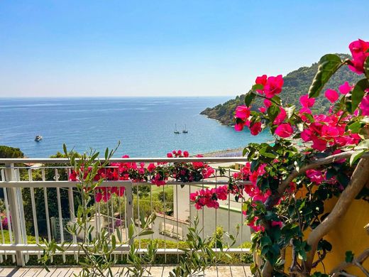 Appartamento a Bonassola, La Spezia