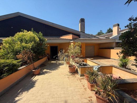 Villa in Rome, Latium